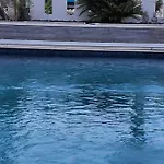 Joli Havre De Paix فيلة
