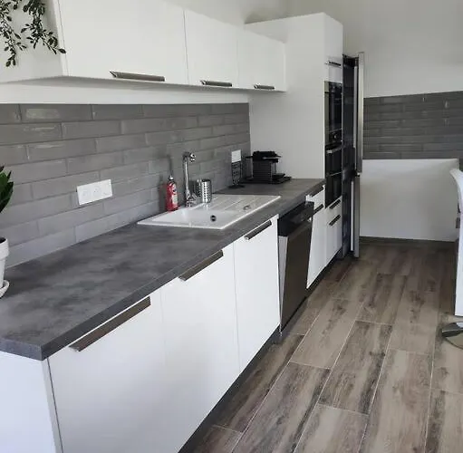 Joli Havre De Paix * Prades-le-Lez